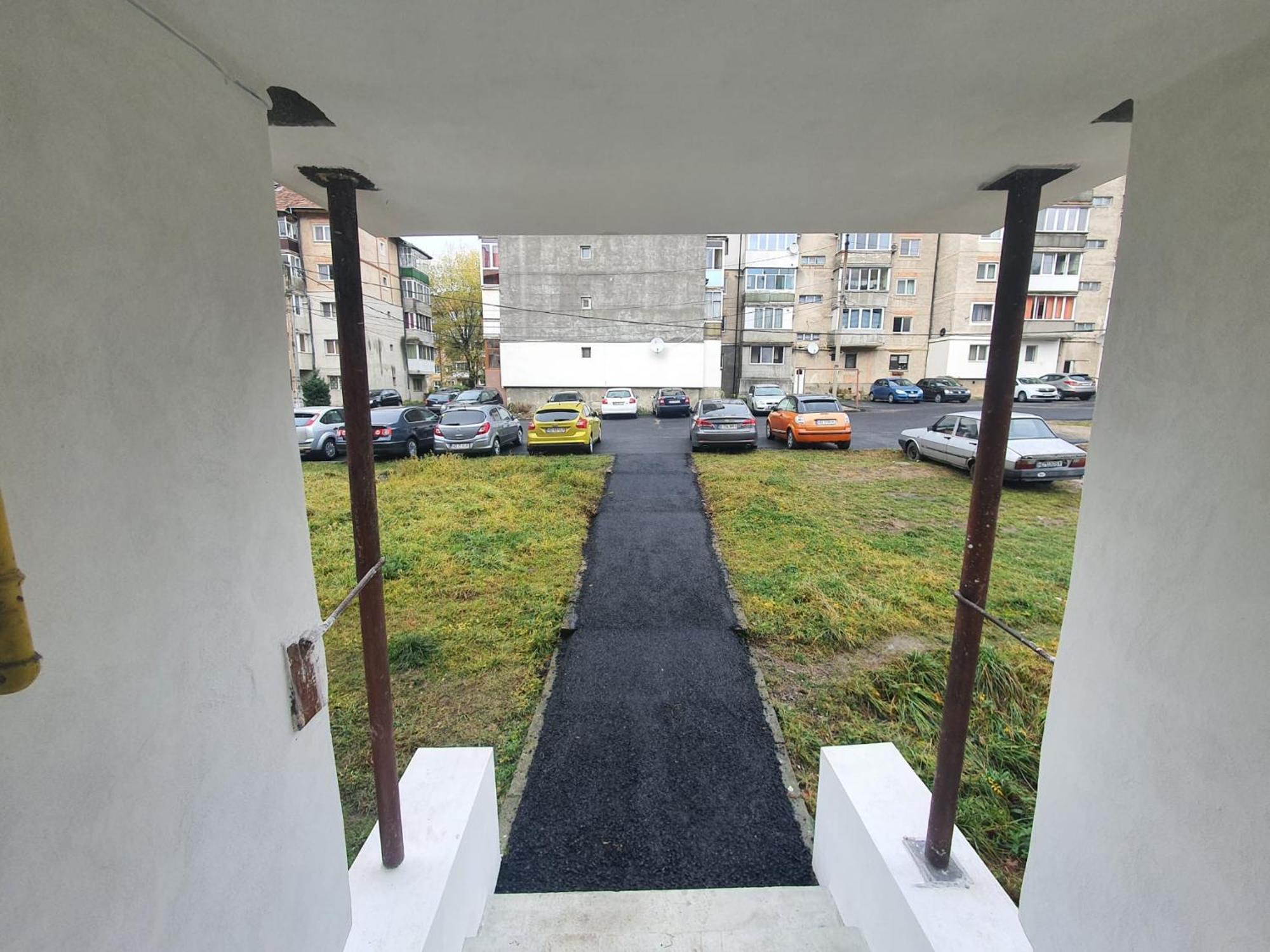 Near Center Apartment Petroşani Exterior foto